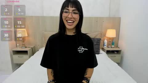 Emily Rojas online show from 10-24-25, 07:43