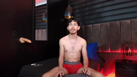 skinny jean  online show from 03-28-26, 03:33