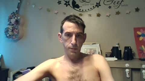 Snapshot of skinnybigcock2 chatting on 06-28-26, 04:51 SkinnyBigCock2 online show from 06-28-26, 04:51