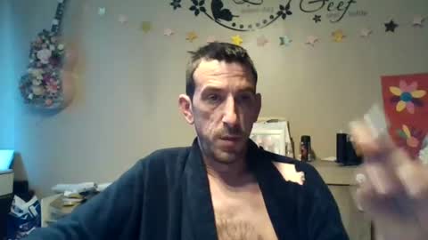 Snapshot of skinnybigcock2 chatting on 07-04-26, 04:29 SkinnyBigCock2 online show from 07-04-26, 04:29