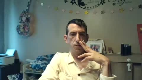 Snapshot of skinnybigcock2 chatting on 07-05-26, 05:25 SkinnyBigCock2 online show from 07-05-26, 05:25