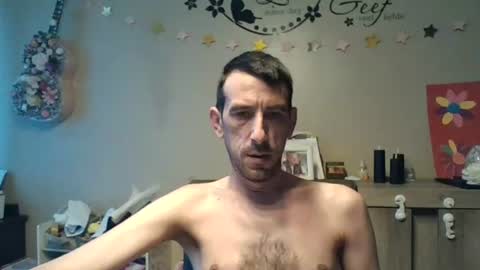 Snapshot of skinnybigcock2 chatting on 07-11-26, 06:16 SkinnyBigCock2 online show from 07-11-26, 06:16