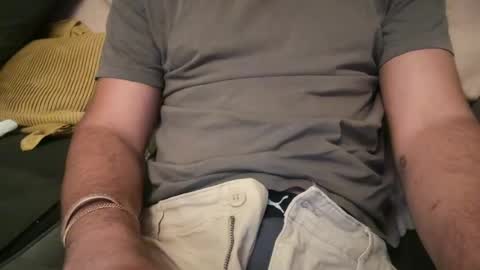 Snapshot of skinnyguyfun chatting on 07-12-26, 11:51 skinnyguyfun online show from 07-12-26, 11:51