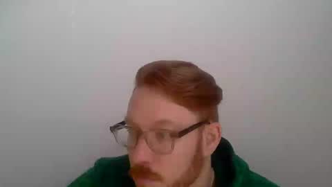 Snapshot of sklave_s chatting on 04-24-26, 04:31 sklave_s online show from 04-24-26, 04:31