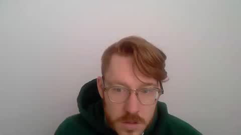 Snapshot of sklave_s chatting on 04-25-26, 08:17 sklave_s online show from 04-25-26, 08:17