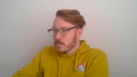 Snapshot of sklave_s chatting on 05-03-26, 10:10 sklave_s online show from 05-03-26, 10:10