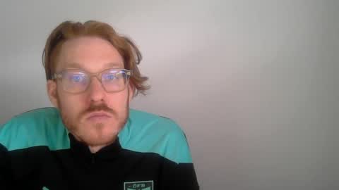 Snapshot of sklave_s chatting on 08-07-26, 03:25 sklave_s online show from 08-07-26, 03:25
