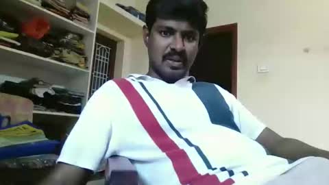 Snapshot of sklavepappu143 chatting on 04-01-26, 04:24 Indianslut1431 online show from 04-01-26, 04:24