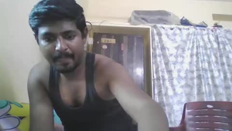 Snapshot of sklavepappu143 chatting on 04-16-26, 09:32 Indianslut1431 online show from 04-16-26, 09:32