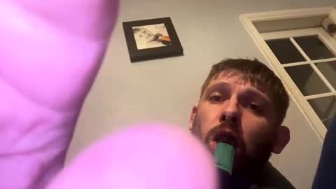 skuzzy25 online show from 05-07-26, 08:25