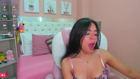 Snapshot of sky_winter chatting on 03-04-26, 02:56 S O F I online show from 03-04-26, 02:56