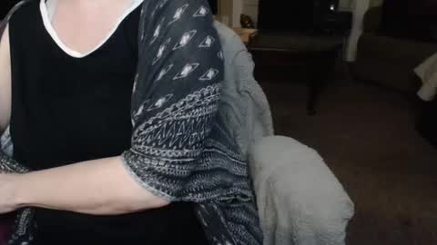 SKYLE   online show from 04-11-26, 04:06