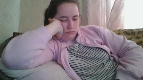 skyressie333 online show from 04-16-26, 06:25