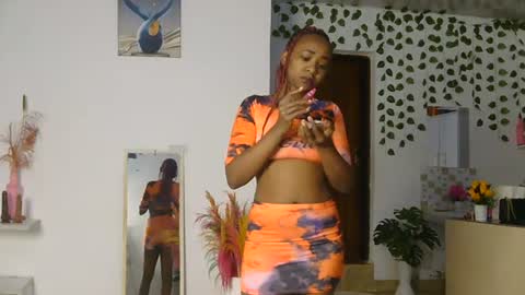 Snapshot of skyy_brown chatting on 06-20-26, 01:41 Bella online show from 06-20-26, 01:41