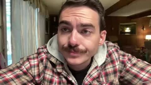 Snapshot of slickmass chatting on 11-13-25, 06:18 SlickMass online show from 11-13-25, 06:18