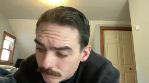 Snapshot of slickmass chatting on 11-18-25, 07:29 SlickMass online show from 11-18-25, 07:29