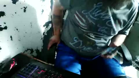 slickwill2391 online show from 06-10-26, 07:13