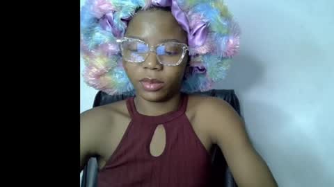 Snapshot of slim_ebonypet chatting on 05-11-26, 08:42 Crystal online show from 05-11-26, 08:42