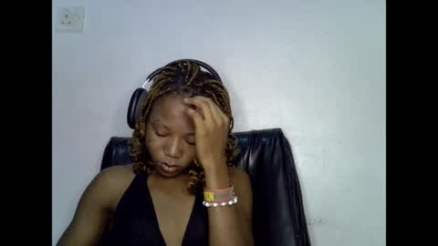 Snapshot of slim_ebonypet chatting on 05-30-26, 06:05 Crystal online show from 05-30-26, 06:05