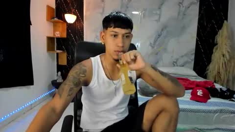 Snapshot of slim_master12 chatting on 04-26-26, 05:21 slim_master12 online show from 04-26-26, 05:21