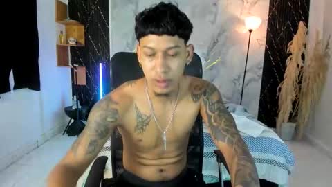 Snapshot of slim_master12 chatting on 05-02-26, 08:25 slim_master12 online show from 05-02-26, 08:25