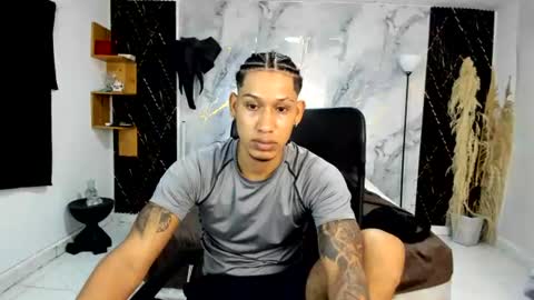 Snapshot of slim_master12 chatting on 06-23-26, 11:58 slim_master12 online show from 06-23-26, 11:58