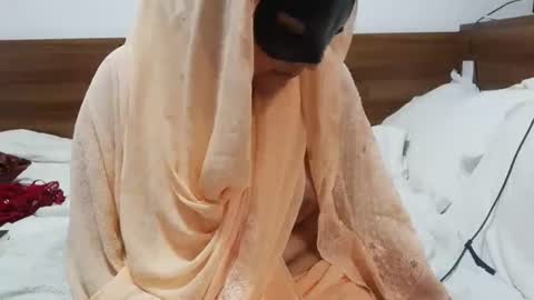 Snapshot of slimthickdesi chatting on 07-07-26, 10:14 slimthickdesi online show from 07-07-26, 10:14