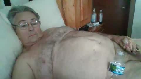 Snapshot of slippery_duck chatting on 04-27-26, 06:17 slippery_duck online show from 04-27-26, 06:17