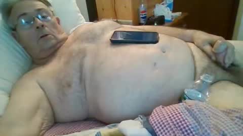 Snapshot of slippery_duck chatting on 04-28-26, 04:45 slippery_duck online show from 04-28-26, 04:45