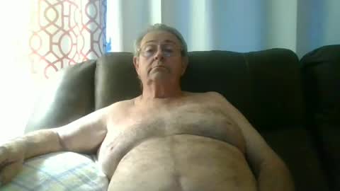 Snapshot of slippery_duck chatting on 06-26-26, 10:52 slippery_duck online show from 06-26-26, 10:52