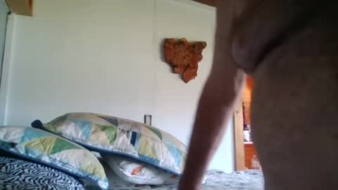 Snapshot of slippery_duck chatting on 07-12-26, 07:38 slippery_duck online show from 07-12-26, 07:38