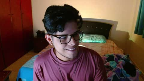 Snapshot of slogan_30 chatting on 12-27-24, 11:53 Logan online show from 12-27-24, 11:53