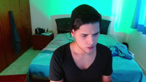 Snapshot of slogan_30 chatting on 01-13-25, 03:58 Logan online show from 01-13-25, 03:58