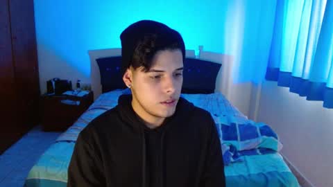 Snapshot of slogan_30 chatting on 01-15-25, 05:26 Logan online show from 01-15-25, 05:26