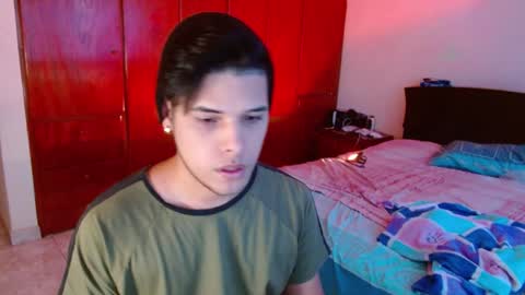 Snapshot of slogan_30 chatting on 01-20-25, 07:25 Logan online show from 01-20-25, 07:25