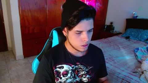 Snapshot of slogan_30 chatting on 01-29-25, 08:14 Logan online show from 01-29-25, 08:14