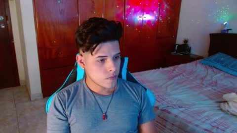 Snapshot of slogan_30 chatting on 01-31-25, 07:40 Logan online show from 01-31-25, 07:40