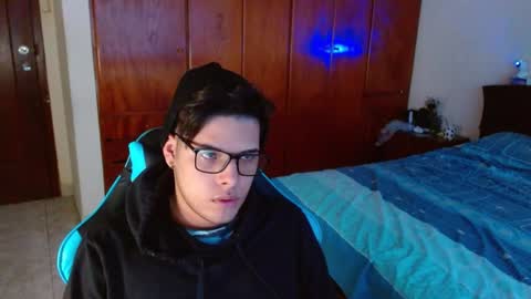 Snapshot of slogan_30 chatting on 02-04-25, 07:00 Logan online show from 02-04-25, 07:00