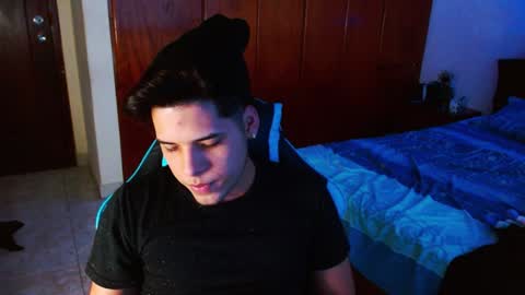 Snapshot of slogan_30 chatting on 02-07-25, 06:24 Logan online show from 02-07-25, 06:24