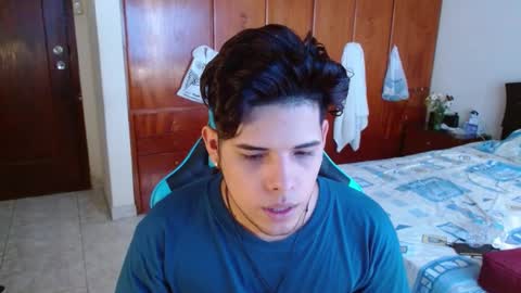 Snapshot of slogan_30 chatting on 02-11-25, 08:10 Logan online show from 02-11-25, 08:10