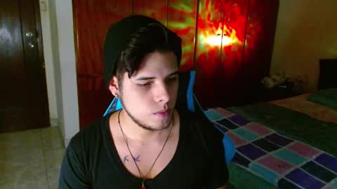 Snapshot of slogan_30 chatting on 02-27-25, 01:27 Logan online show from 02-27-25, 01:27