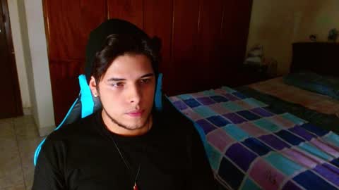 Snapshot of slogan_30 chatting on 02-28-25, 10:50 Logan online show from 02-28-25, 10:50