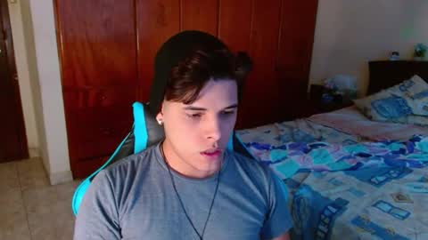 Snapshot of slogan_30 chatting on 03-03-25, 09:15 Logan online show from 03-03-25, 09:15