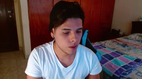 Snapshot of slogan_30 chatting on 03-10-25, 09:51 Logan online show from 03-10-25, 09:51