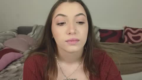 Snapshot of slow_flower chatting on 03-02-26, 12:01 Emilia online show from 03-02-26, 12:01