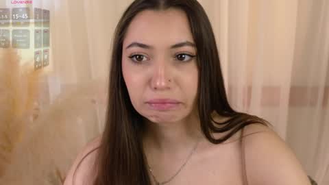 Snapshot of slow_flower chatting on 04-06-26, 12:39 Emilia online show from 04-06-26, 12:39