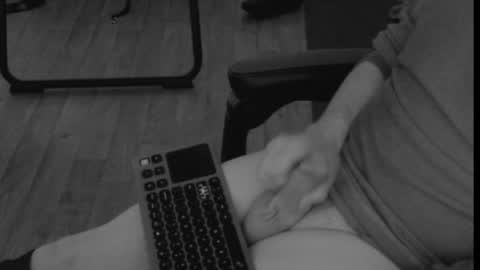 slutterbug online show from 04-23-26, 09:28