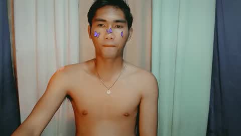 Snapshot of sluttymoreno_boy69 chatting on 04-05-26, 11:13 JAY online show from 04-05-26, 11:13