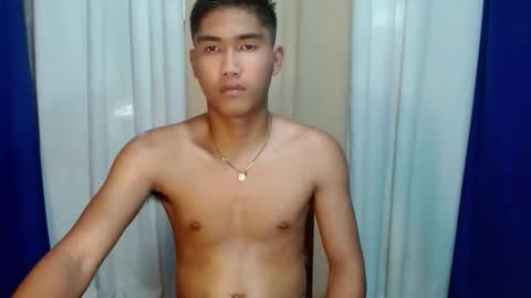 Snapshot of sluttymoreno_boy69 chatting on 04-14-26, 01:00 JAY online show from 04-14-26, 01:00