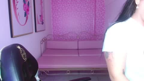 Mariana Torres online show from 05-25-26, 01:06